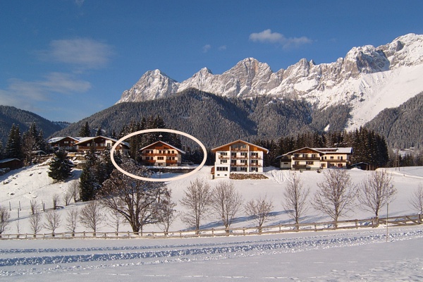 Felsenheim mit Dachstein